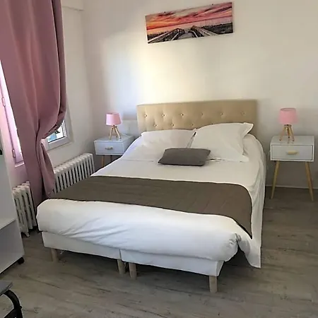 Hotel Central Hotel 2*